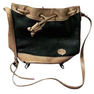 Liz Claiborne black and tan leather crossbody handbag in GUC